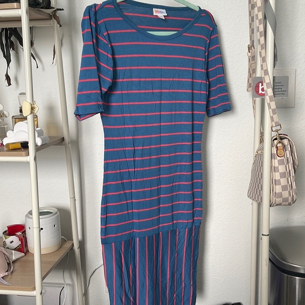LuLaRoe Woman’s dress